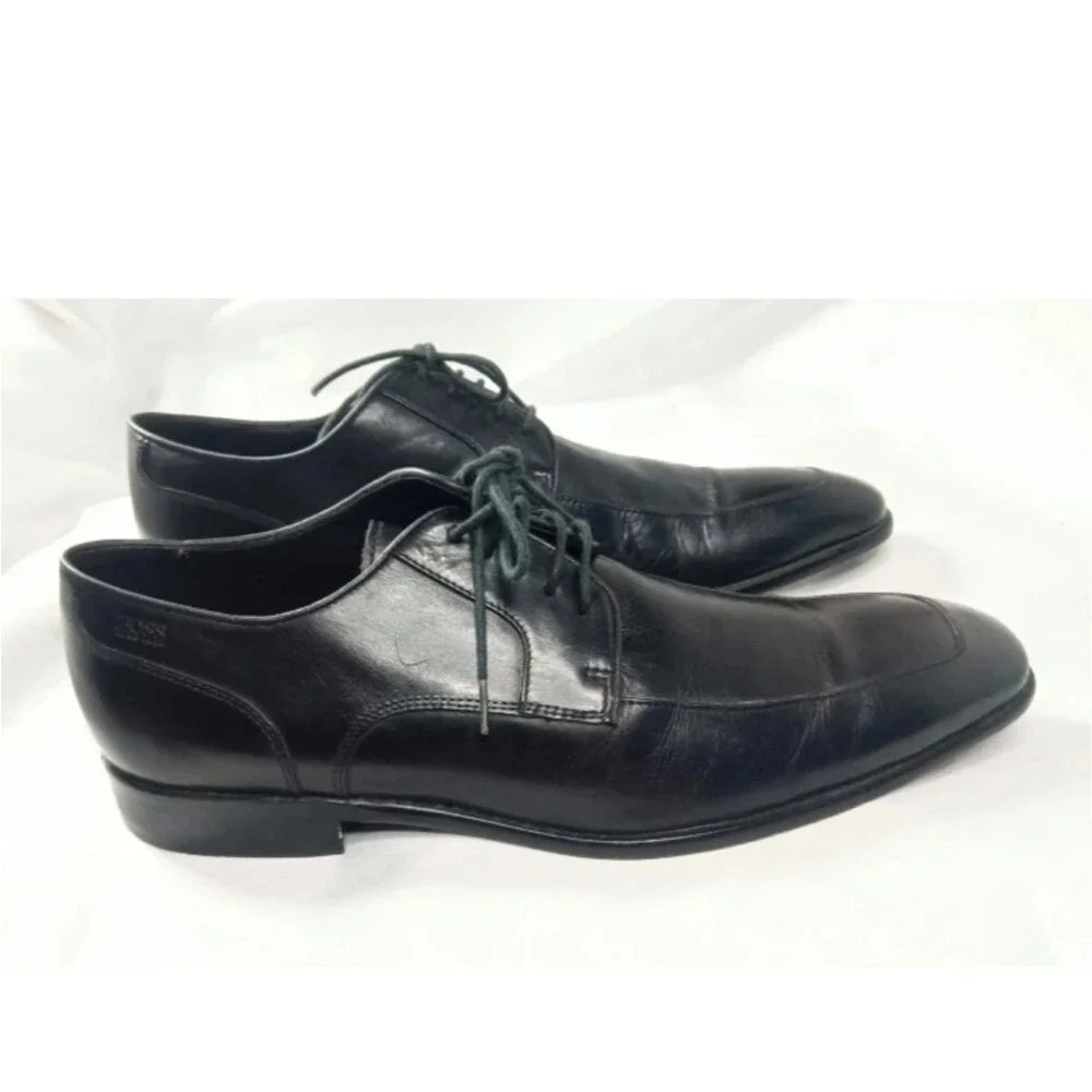 Hugo Boss Black Leather Dress Shoes  Men's Size 9